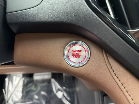 Used 2020 Acura RDX w/ Technology Package image 19