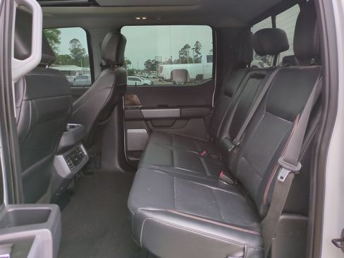 Used 2024 Ford F250 Lariat w/ Lariat Ultimate Package AWD/4WD image 12