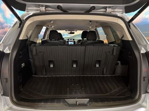 Used 2019 Subaru Ascent Limited AWD/4WD image 40