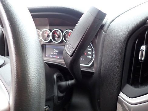 Used 2021 Chevrolet Silverado 1500 Custom image 25