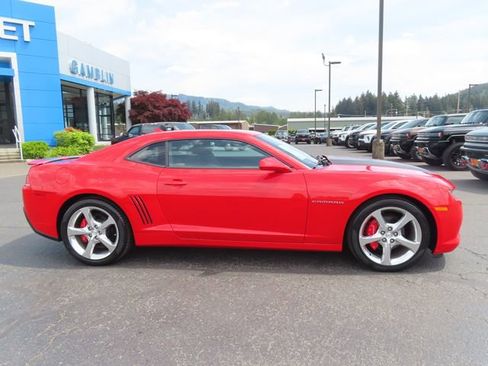 Used 2015 Chevrolet Camaro LT w/ RS Package RWD image 9