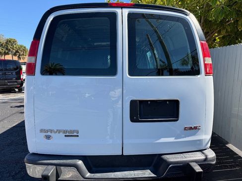 Used 2016 GMC Savana 2500 RWD image 17