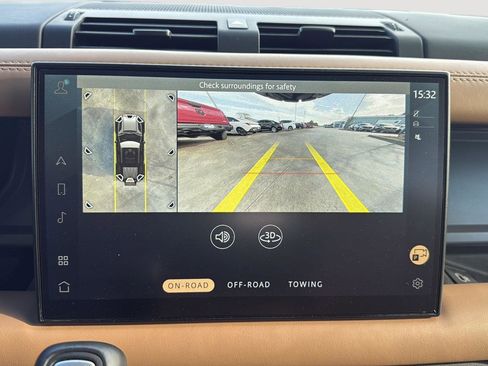 Used 2025 Land Rover Defender 110 X image 24