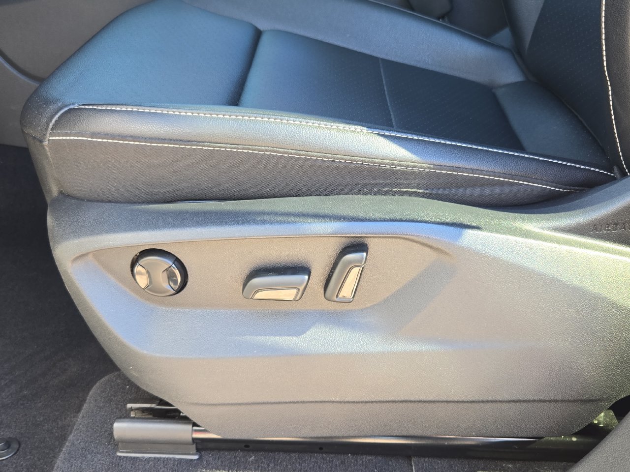 Used 2021 Volkswagen Atlas SE w/ Panoramic Sunroof Package FWD image 29