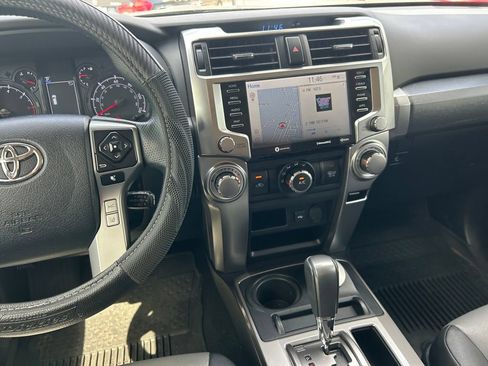 Used 2023 Toyota 4Runner SR5 Premium w/ Moonroof Package AWD/4WD image 19