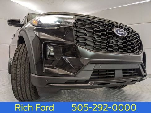 New 2025 Ford Explorer ST-Line w/ Premium Package image 29
