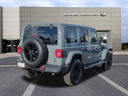 Used 2021 Jeep Wrangler Unlimited Sahara image 5
