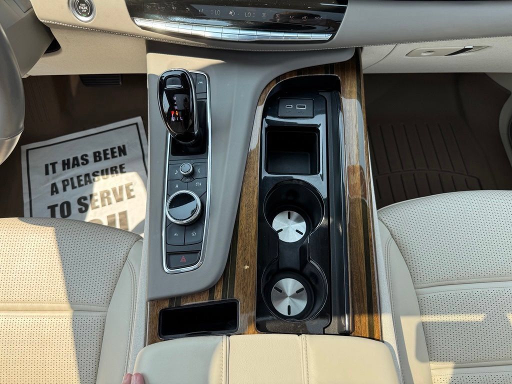 Certified 2023 Cadillac Escalade Premium Luxury Platinum w/ Heavy-Duty Trailer Package AWD/4WD image 28