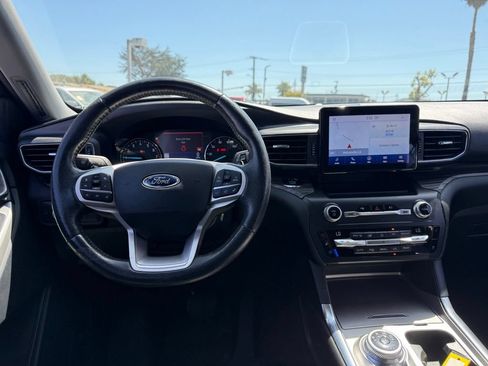 Used 2020 Ford Explorer Limited RWD image 8