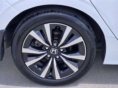 Used 2023 Honda Civic EX-L image 10