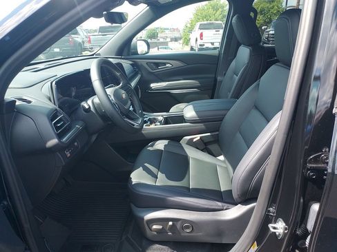 New 2026 Chevrolet Traverse LT w/ Driver Confidence Package FWD image 13