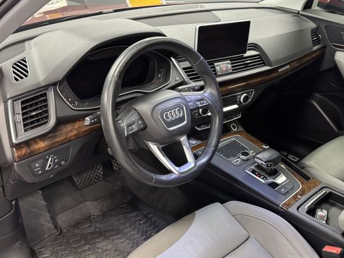 Used 2018 Audi Q5 2.0T Premium Plus w/ Premium Plus Package AWD/4WD image 8