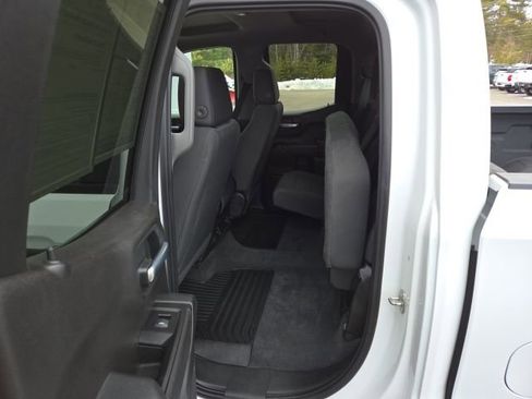 Used 2020 Chevrolet Silverado 1500 Custom w/ Custom Value Package image 40