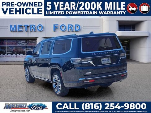Used 2023 Jeep Grand Wagoneer L Series III w/ Rear Seat Video Group 1 AWD/4WD image 6