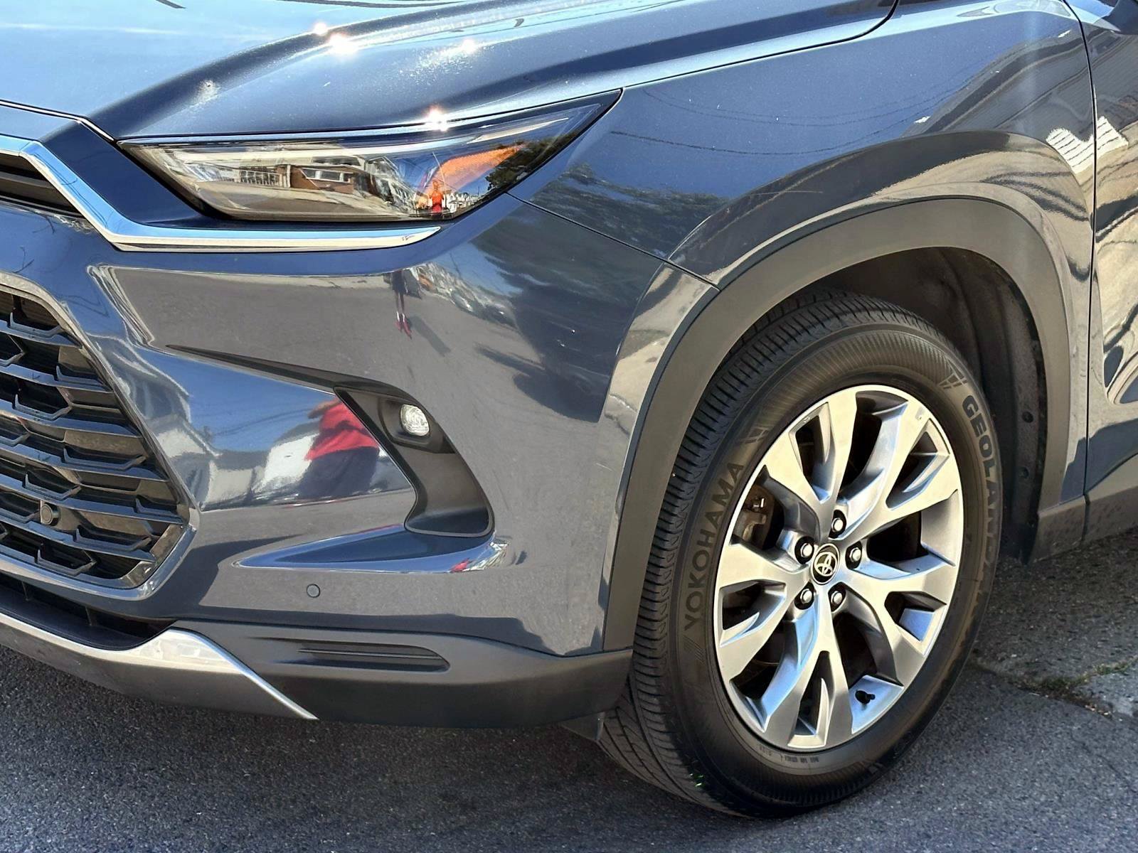Certified 2024 Toyota Grand Highlander AWD image 10