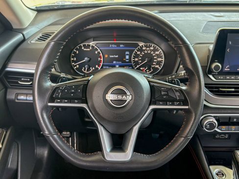 Used 2024 Nissan Altima 2.5 SR FWD image 26