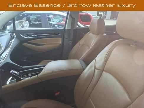 Used 2019 Buick Enclave Essence w/ LPO, Luxury Package FWD image 13