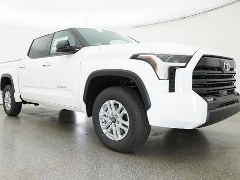 New 2026 Toyota Tundra SR5 image 18