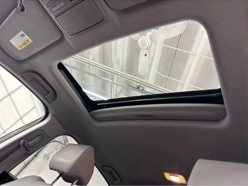 Used 2022 Honda CR-V EX-L image 26