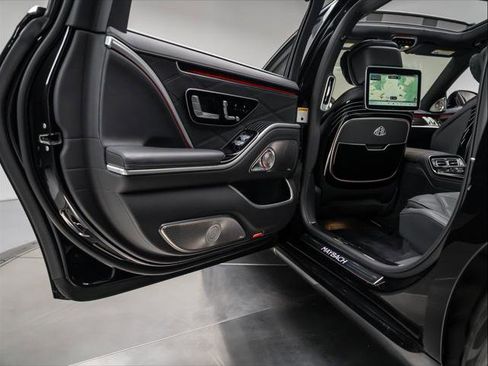 Used 2023 Mercedes-Benz Maybach S 680 4MATIC image 29