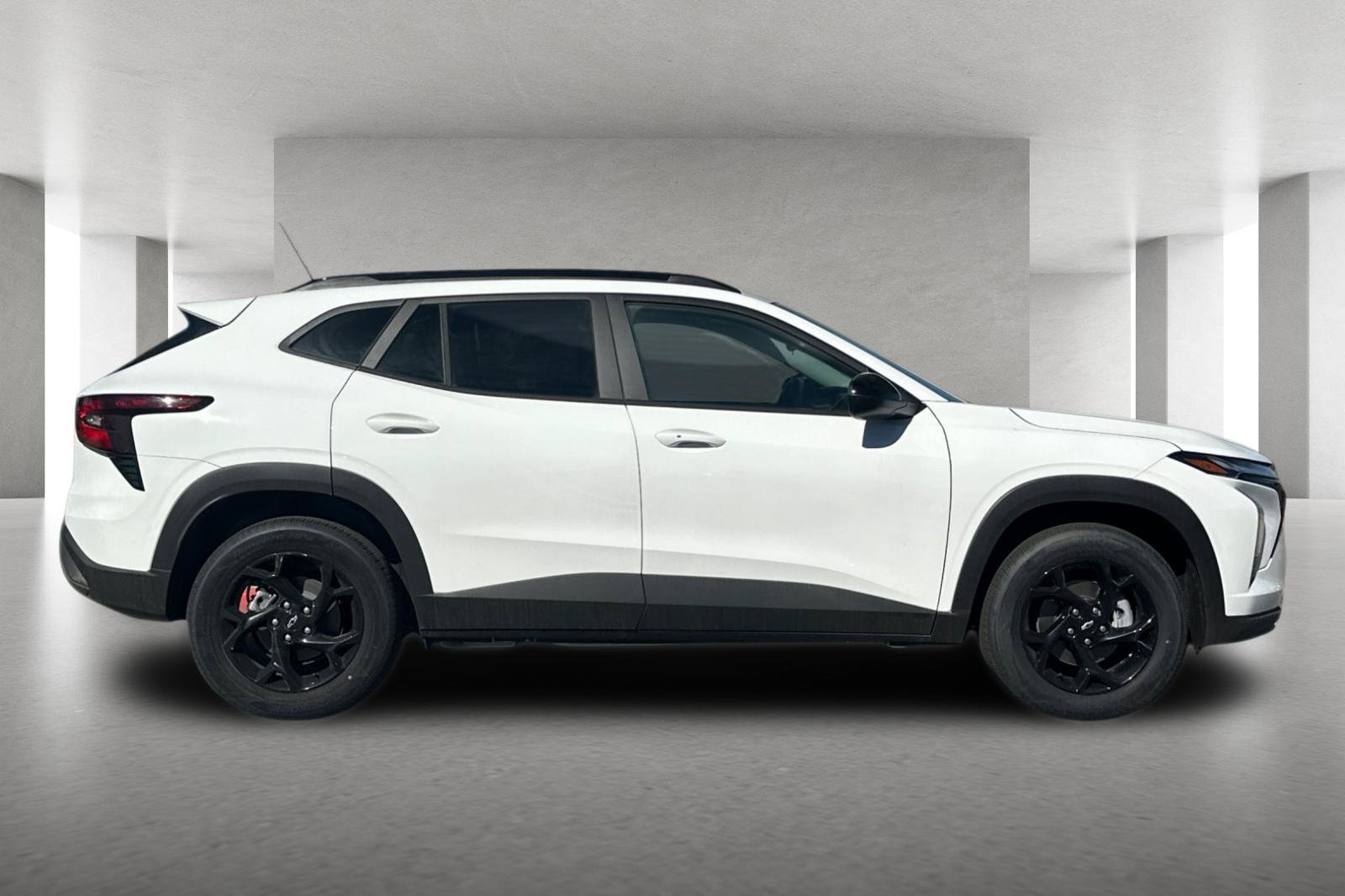 New 2026 Chevrolet Trax LT w/ Driver Confidence Package FWD image 3