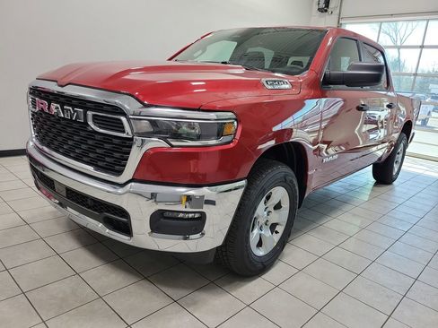 New 2026 RAM 1500 4x4 Crew Cab image 3