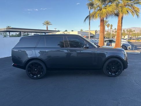 Used 2025 Land Rover Range Rover Long Wheelbase Autobiography image 4