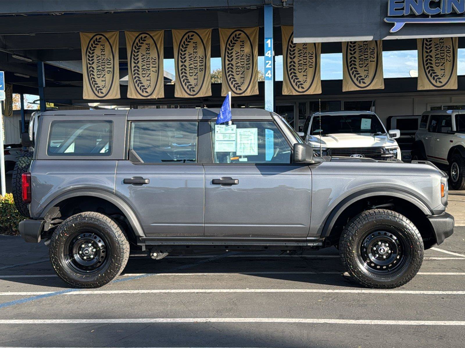 Certified 2025 Ford Bronco 4-Door AWD/4WD image 7