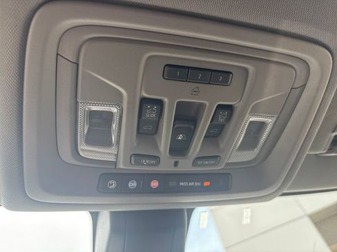 Used 2019 GMC Sierra 1500 Denali w/ Denali Ultimate Package image 32