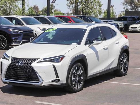 Certified 2024 Lexus UX 250h FWD image 3