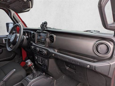 Used 2023 Jeep Wrangler Willys image 27