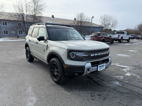 Used 2025 Ford Bronco Sport Badlands image 21