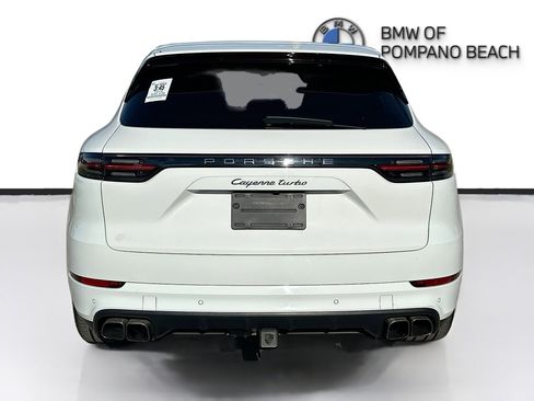 Used 2019 Porsche Cayenne Turbo image 6