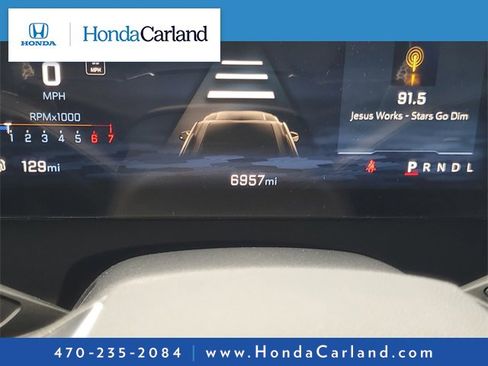 Used 2025 Chevrolet Traverse LT w/ Midnight/Sport Edition image 16