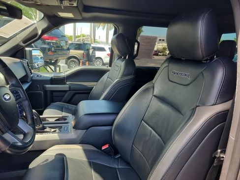 Used 2018 Ford F150 Raptor w/ Equipment Group 802A Luxury AWD/4WD image 12