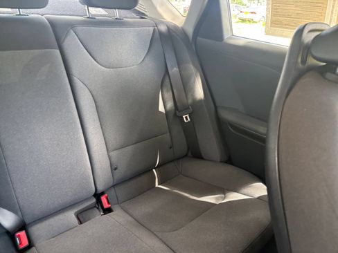 Used 2025 Kia K4 FWD image 36