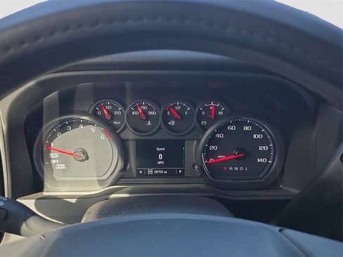 Used 2023 Chevrolet Silverado 1500 Custom image 10