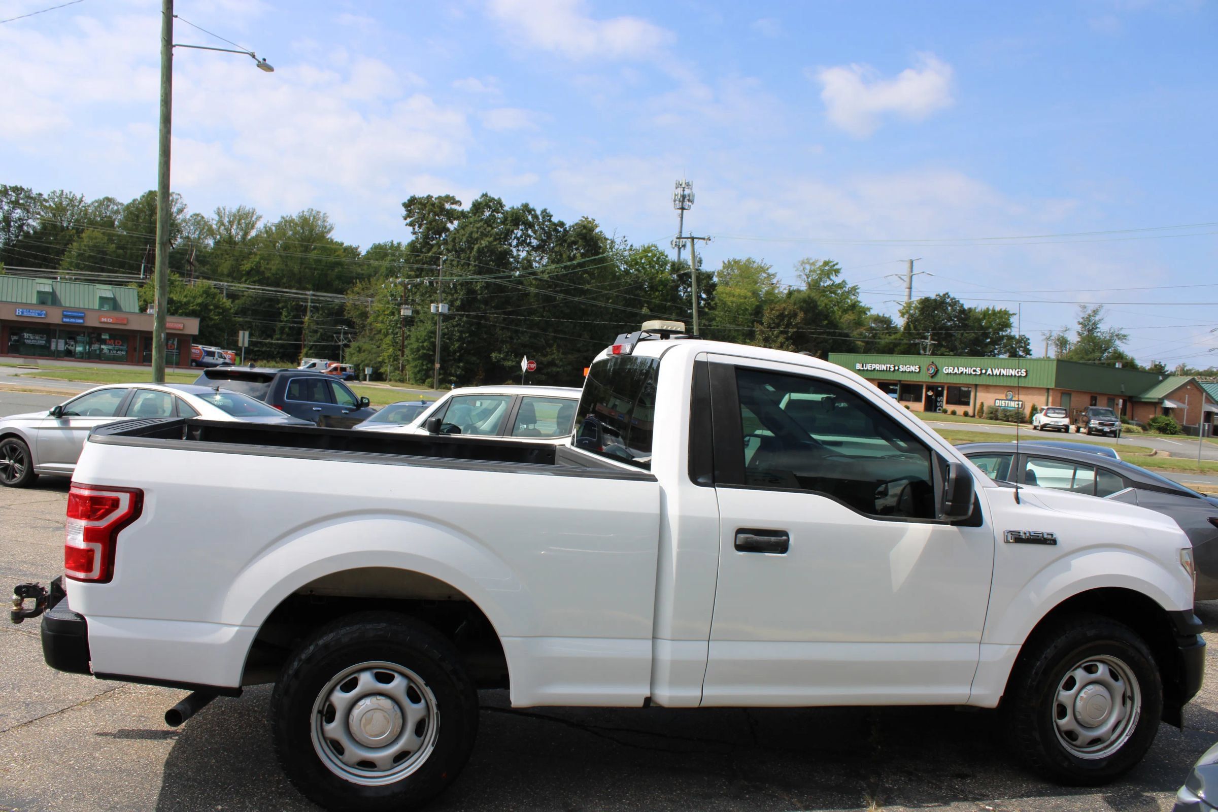 Used 2018 Ford F150 XL w/ Equipment Group 101A Mid RWD image 4