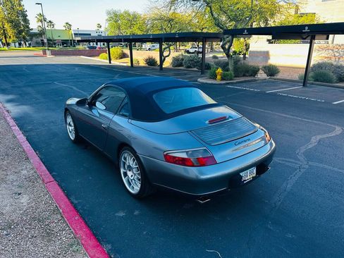 Used 2001 Porsche 911 Carrera image 12