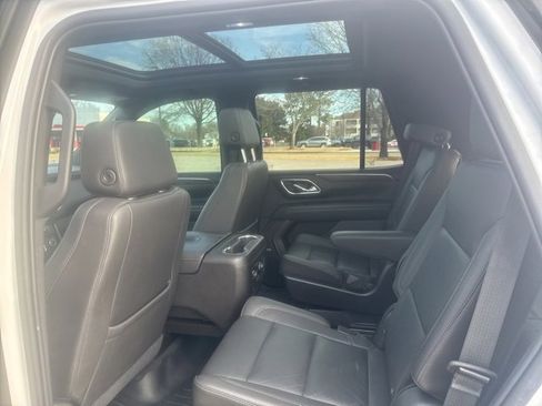 Used 2021 Chevrolet Tahoe Z71 w/ Z71 Off-Road Package image 17