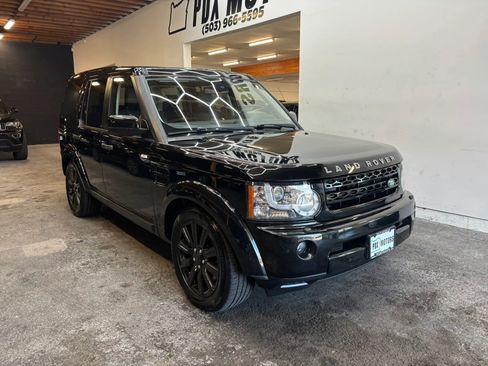 Used 2013 Land Rover LR4 HSE image 2