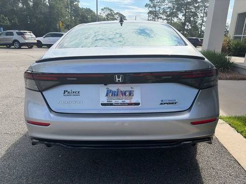 Used 2025 Honda Accord Sport image 4