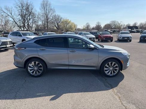 New 2026 Buick Envista Avenir FWD image 7