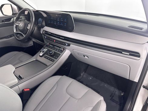 Used 2023 Hyundai Palisade SEL FWD image 32
