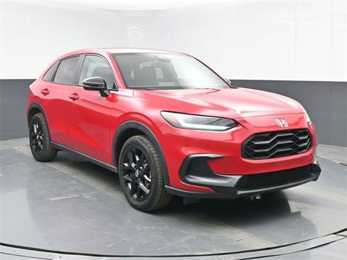 Used 2023 Honda HR-V Sport image 2