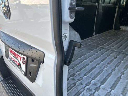 Used 2025 RAM ProMaster 2500 w/ Convenience Group FWD image 34