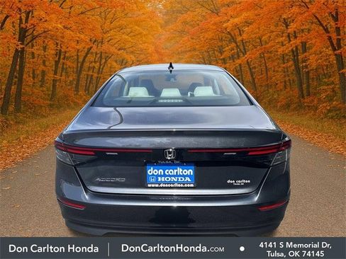 Certified 2025 Honda Accord SE image 5