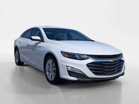 Used 2024 Chevrolet Malibu LT FWD image 2