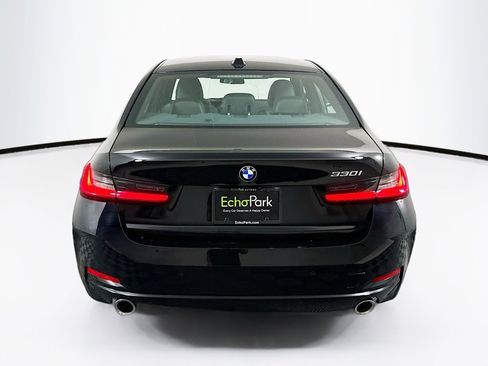 Used 2025 BMW 330i Sedan w/ Convenience Package image 7