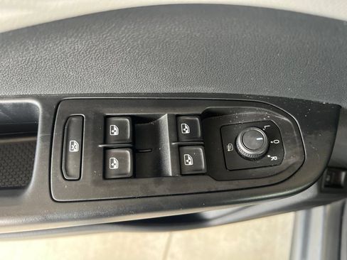 Used 2023 Volkswagen Taos S AWD/4WD image 43